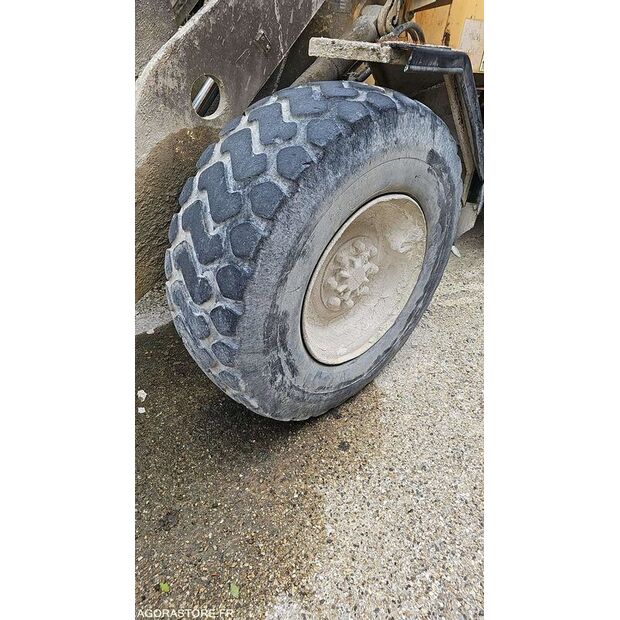 فولفو L50D-41308049