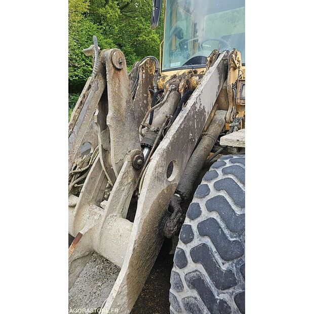 فولفو L50D-41308051
