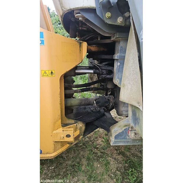 2013 Liebherr L586-41308070