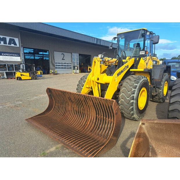 2003 Komatsu WA250-5H-41308467