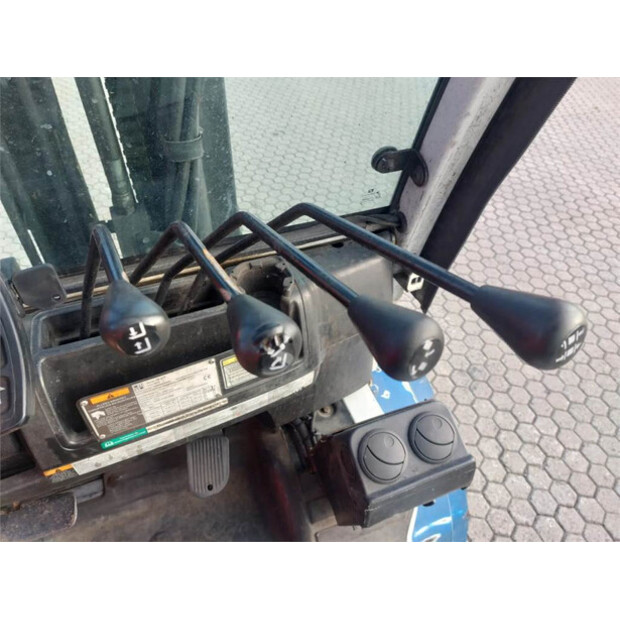 2016 Hyster H5.5FT-41308637