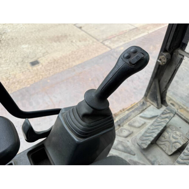 2010 Caterpillar 345DL-41308670