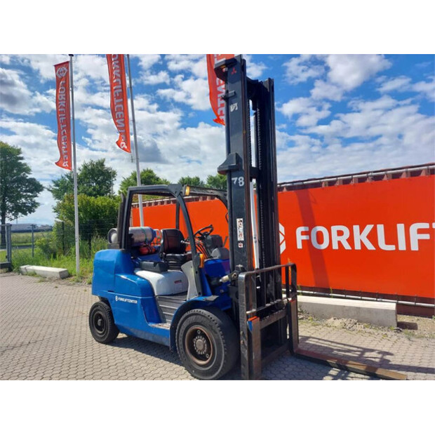 2010 MITSUBISHI FG50CN-41308730