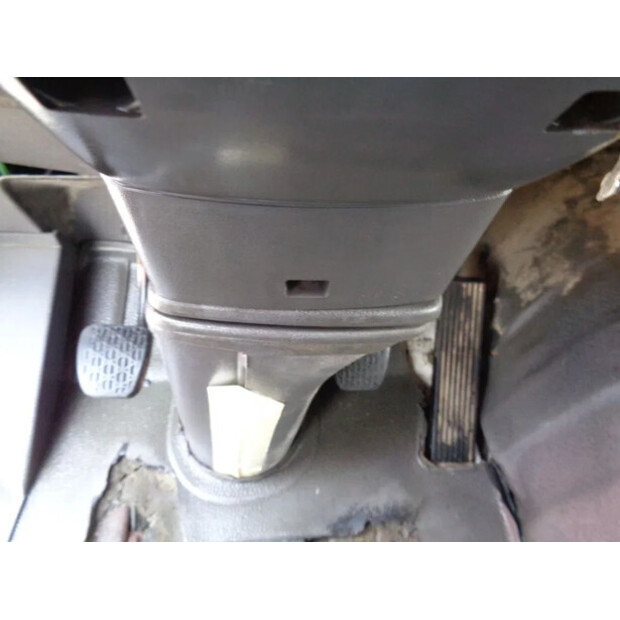 1992 Mercedes-Benz SK 2433-41309211