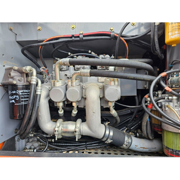 2013 Hitachi ZX210LC-5B-41309282