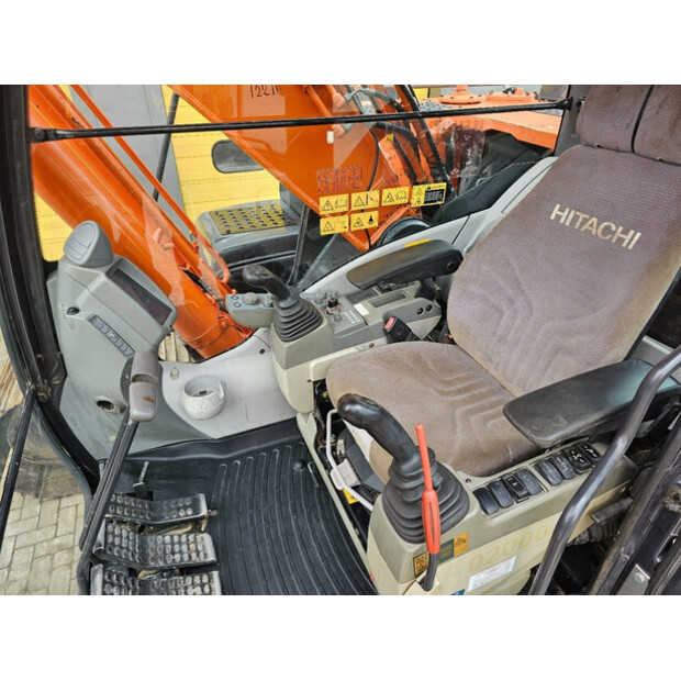 2013 Hitachi ZX210LC-5B-41309283