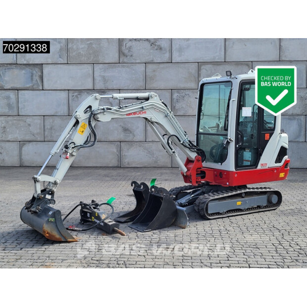 2022 تاكوتشي TB225-41310149