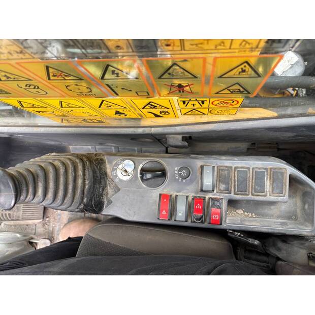 2019 كوماتسو PW148-11-41314585