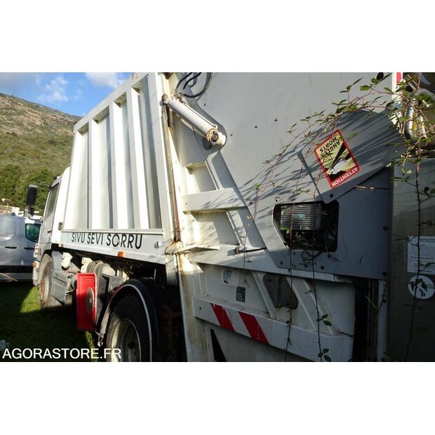 2010 Mercedes-Benz 1524-41322493