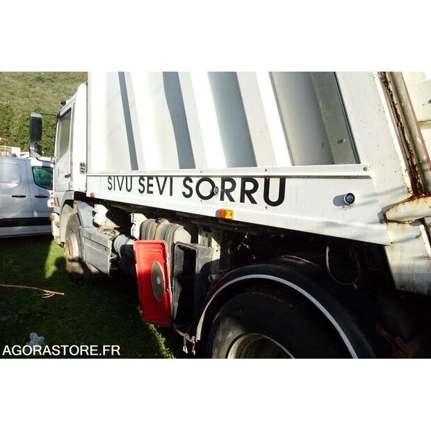 2010 Mercedes-Benz 1524-41322495