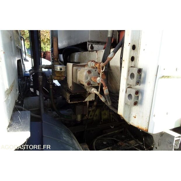 2010 Mercedes-Benz 1524-41322503