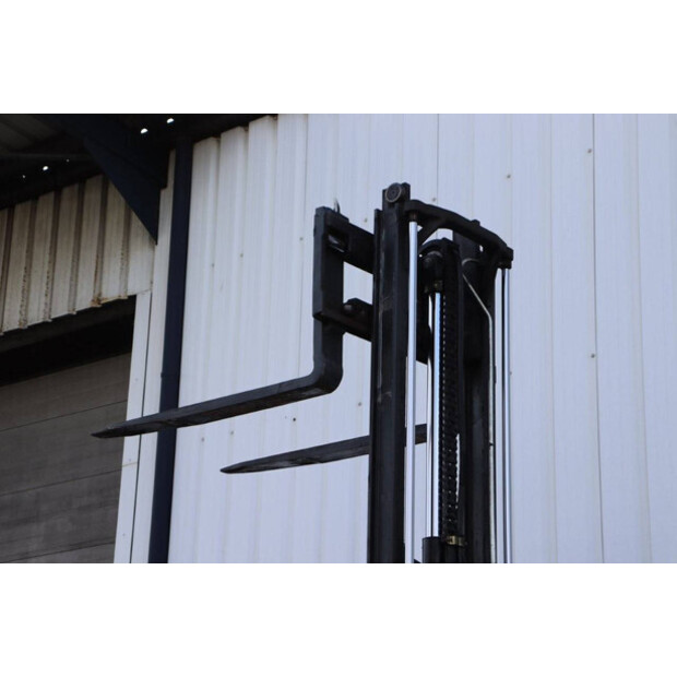 2015 Linde E25-01-41323047