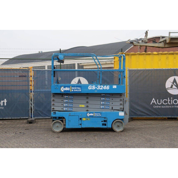 2015 Genie GS-3246-41323108