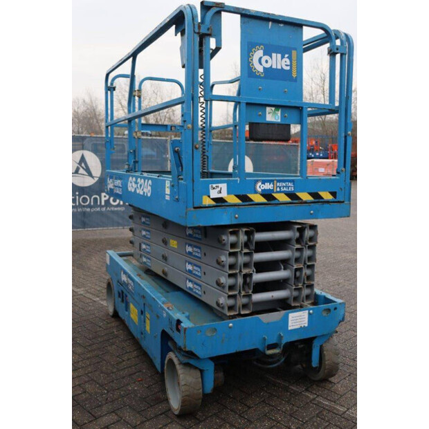 2015 Genie GS-3246-41323112