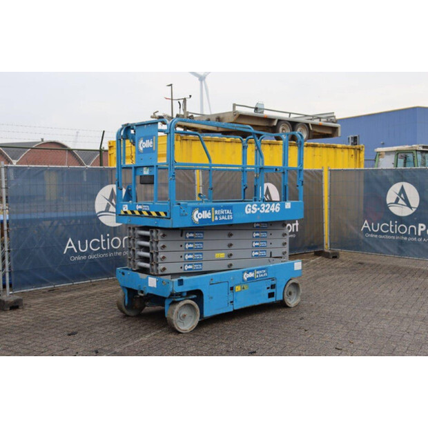 2015 Genie GS-3246-41323114