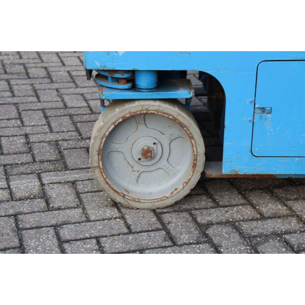 2013 Genie GS-2646-41323176
