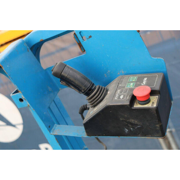 2013 Genie GS-2646-41323182