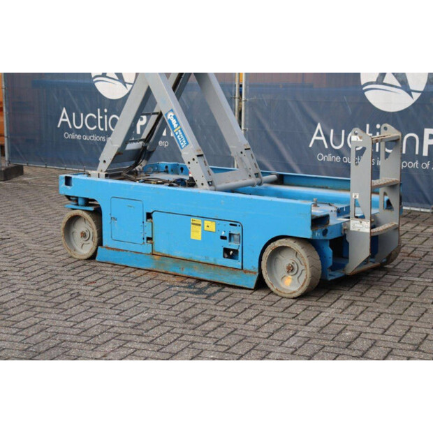 2013 Genie GS-2646-41323190