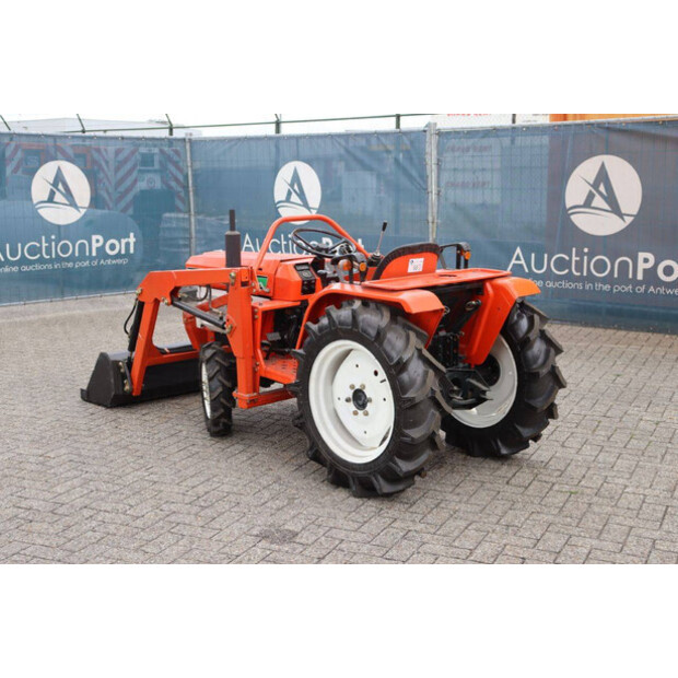 KUBOTA B1702DT-41324426