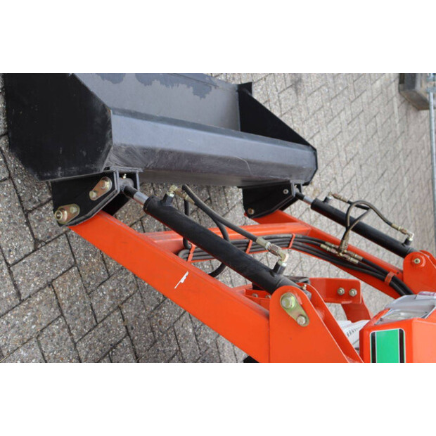 KUBOTA B1702DT-41324434