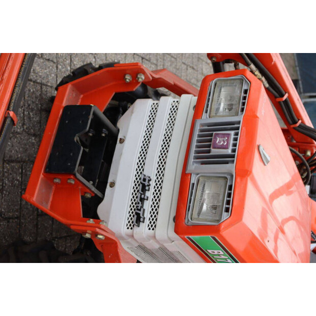 KUBOTA B1702DT-41324435