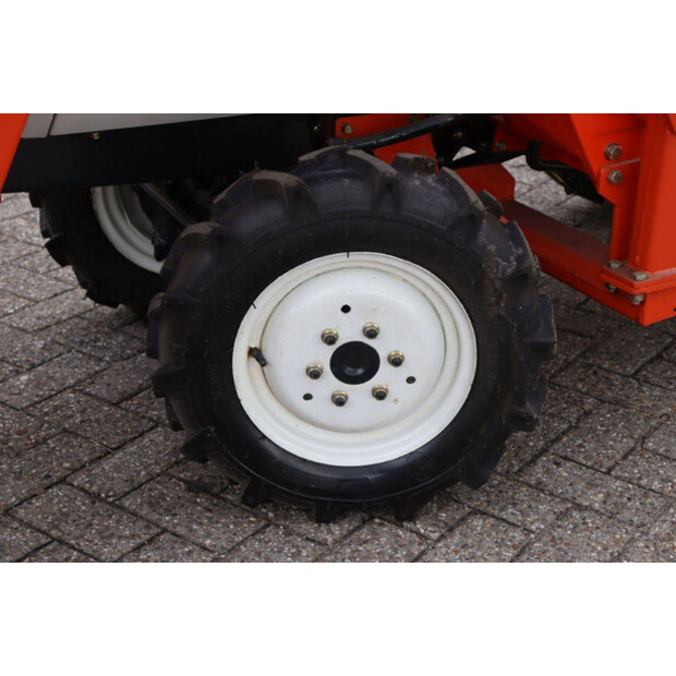 KUBOTA B1702DT-41324437