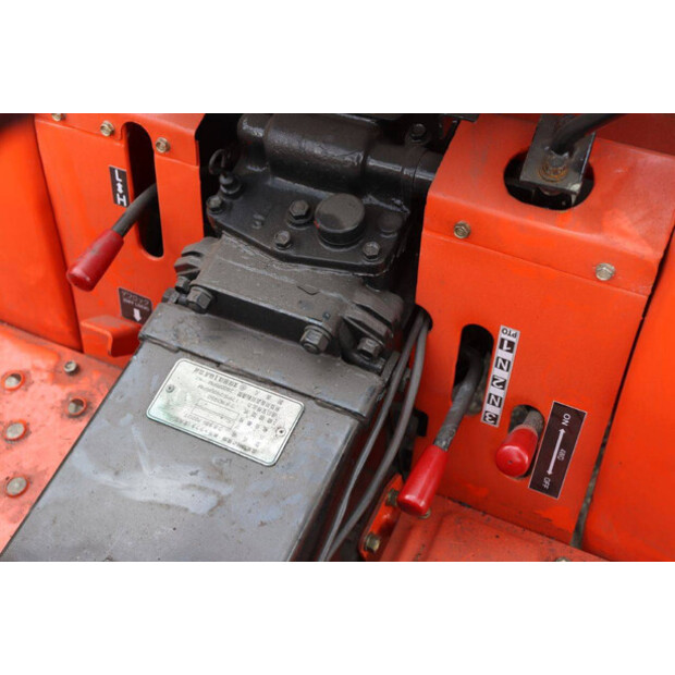 KUBOTA B1702DT-41324450
