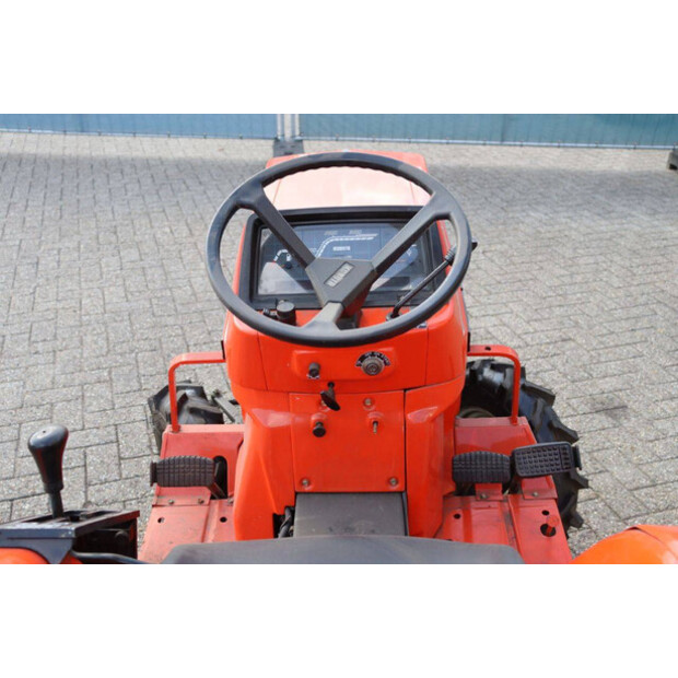 KUBOTA B1-16 Bulltra-41324554