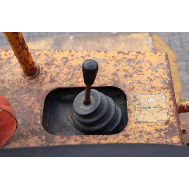 2010 ثوايتس MACH665-41324862