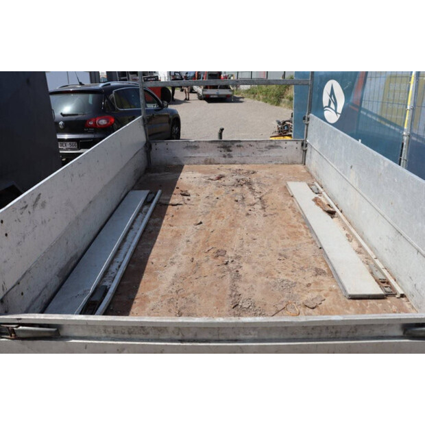 2011 Henra PL2-41324943