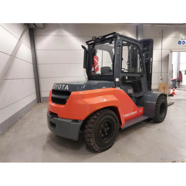 2022 تويوتا 8FD70F-41325950