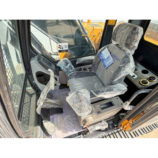 2025 Hyundai R215L-41326002