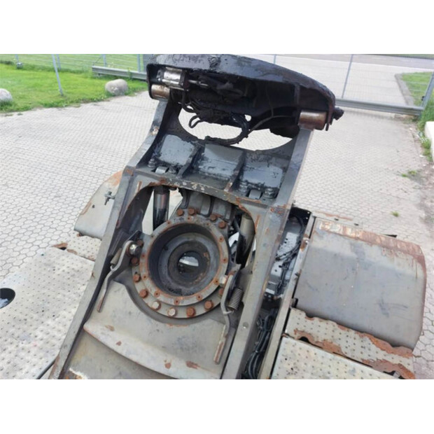 2015 تربيرغ RT283-41326005
