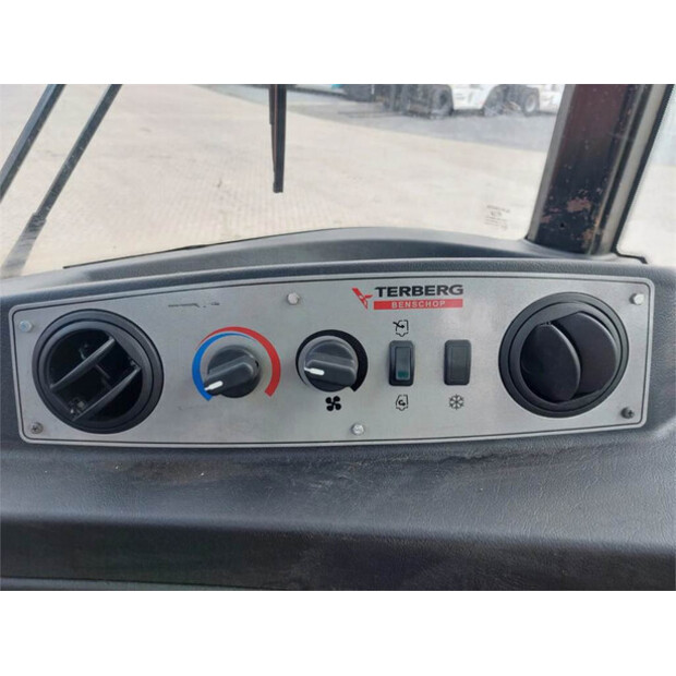 2015 تربيرغ RT283-41326027