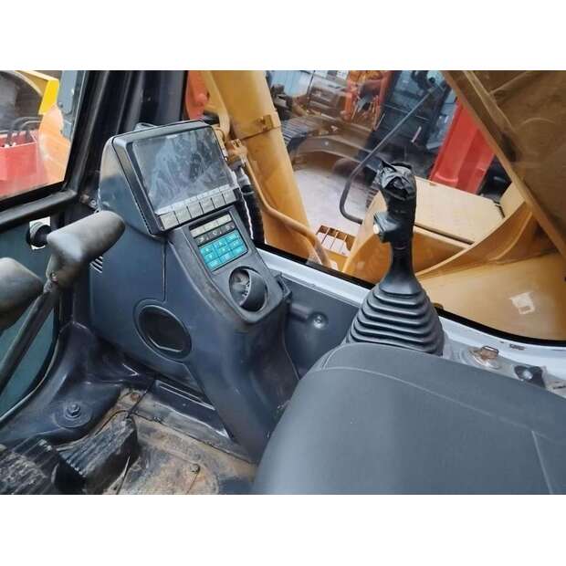 2021 Komatsu PC400-8-41326184