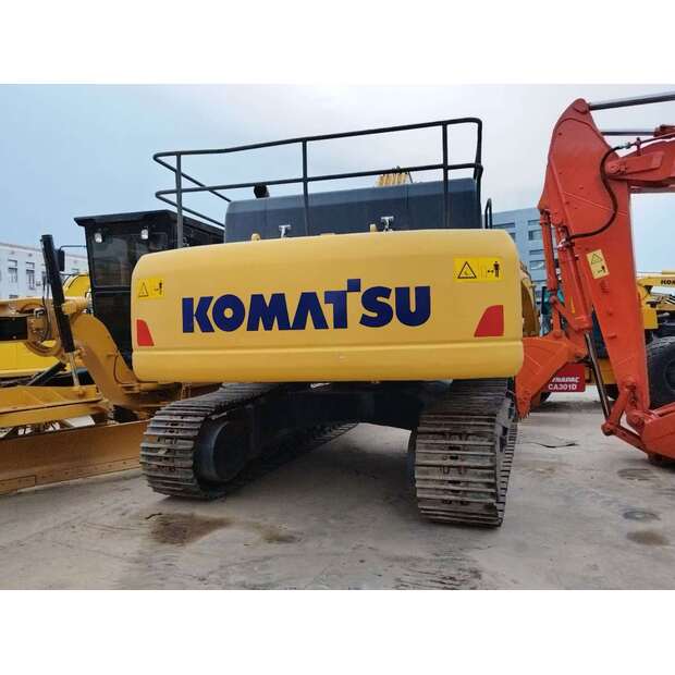 2021 Komatsu PC400-8-41326185