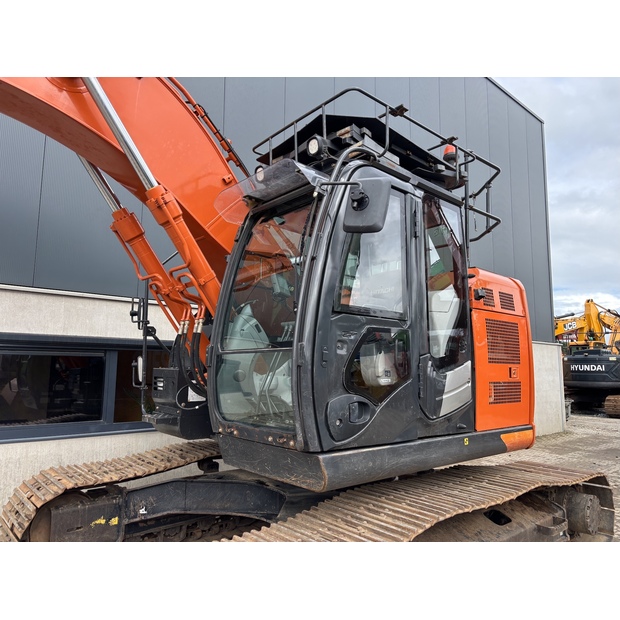 2019 هيتاشى ZX225USLC-6-41333069
