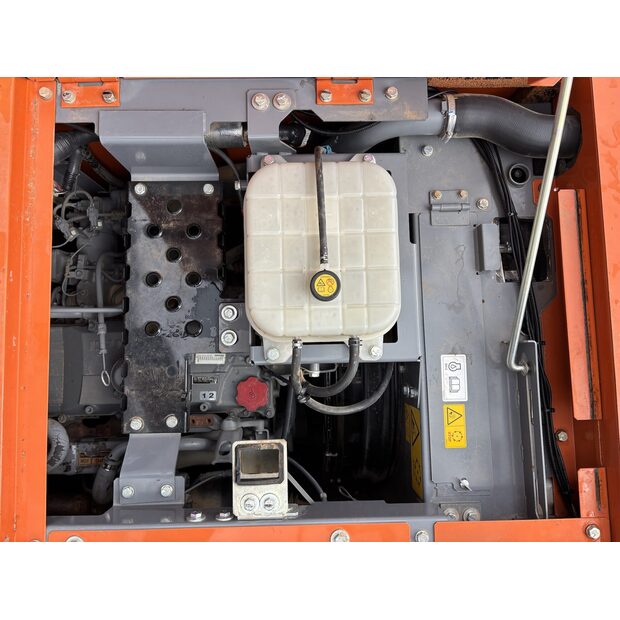 2019 هيتاشى ZX225USLC-6-41333074