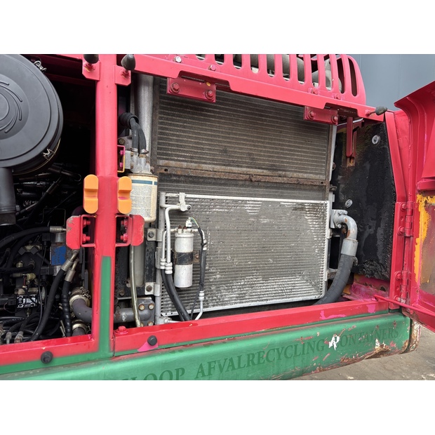 2005 فولفو EC210BLC-41333166
