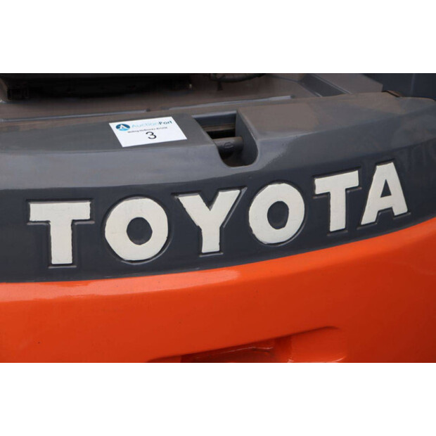 2011 Toyota 8FBET18-41338015