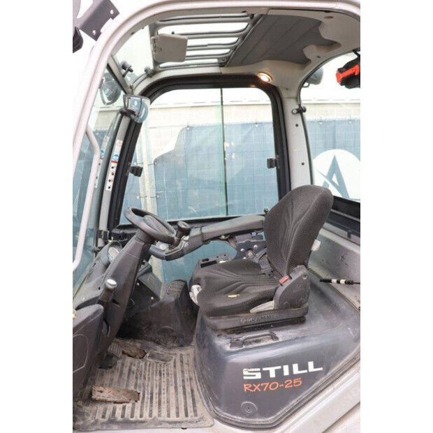 2019 Still RX70-25T-41338312