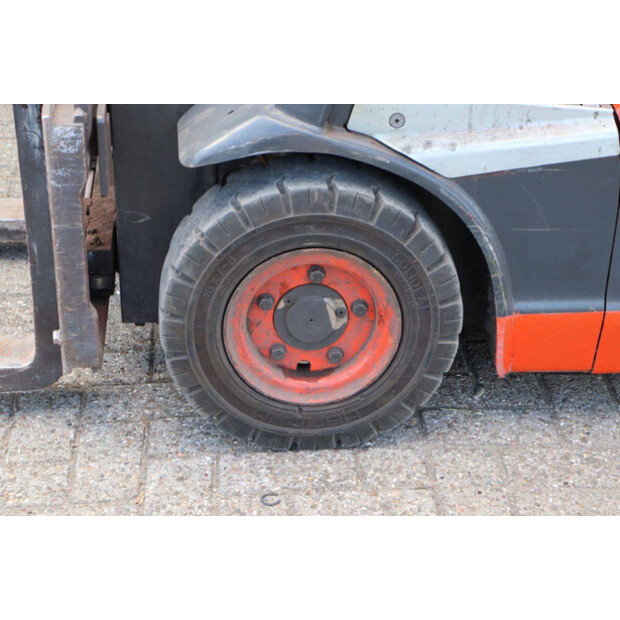 2020 ليندي E16L-02-41338634