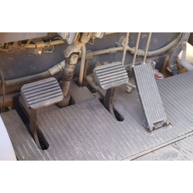 2004 TCM 244-41338732