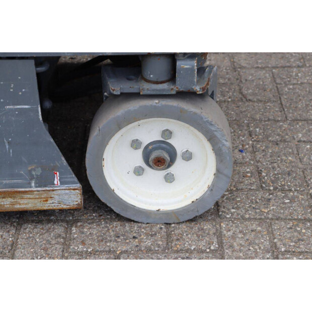 2015 SkyJack SJIII-3219-41339001