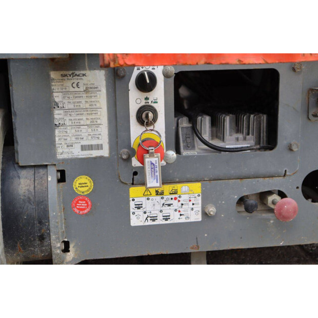 2016 SkyJack SJ III 3219-41339024