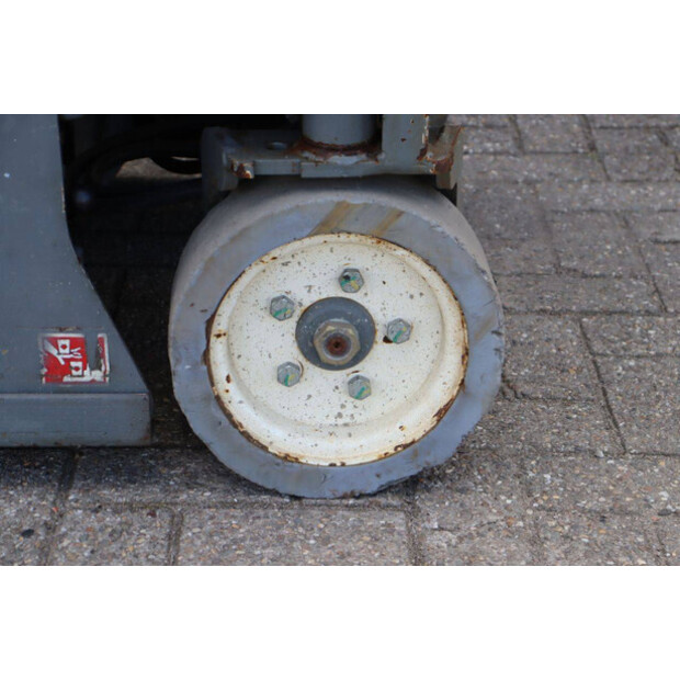 2014 SkyJack SJIII-3219-41339161
