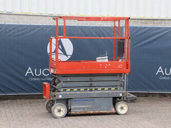 Image for SCISSOR LIFTS 2015 SkyJack SJIII-3219