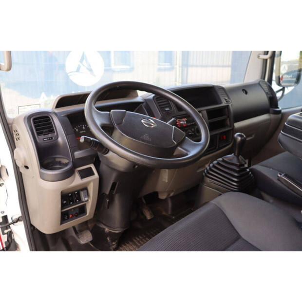 2015 NISSAN Cabstar 35.12-41339396