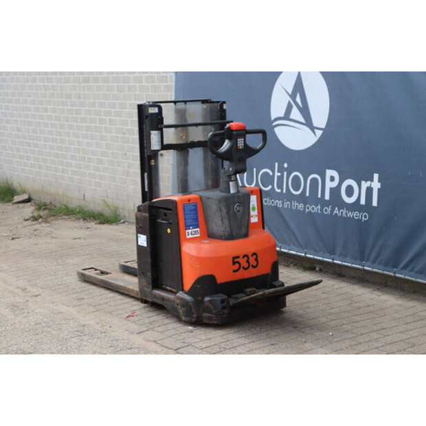 2016 BT Staxio 533-41339609