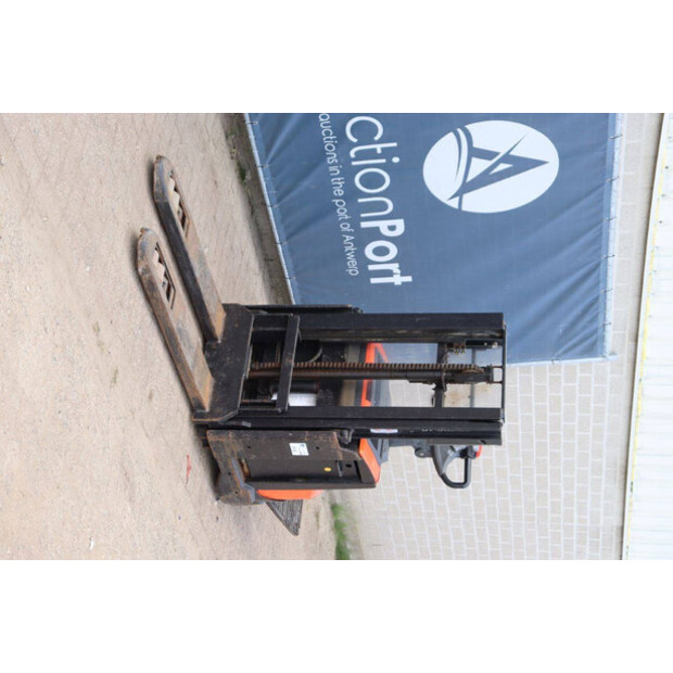 2016 BT Staxio 533-41339614